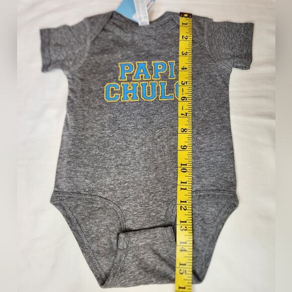 Rabbit Skins Papi Chulo Gray One Piece, 12 Months - Picture 4 of 6